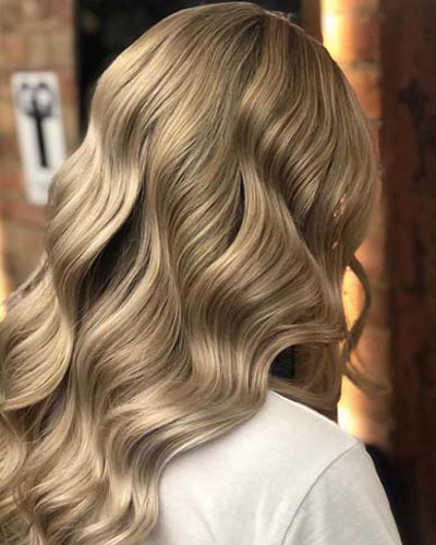 Balayage experts at Lockonego Hairdressers in Chelsea Balayage experts at Lockonego Hairdressers in Chelsea