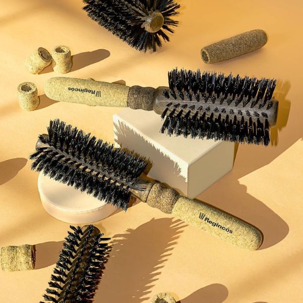 Regincos Brushes at Lockonego Hairdressers in London Regincos Brushes at Lockonego Hairdressers in London